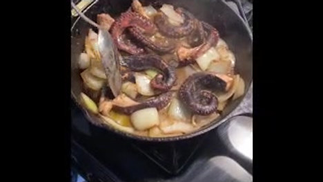 Cooking octopus for the first time-lKf9aU8YzI4_x264