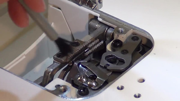 How to Clean and Oil Your Home Sewing Machine