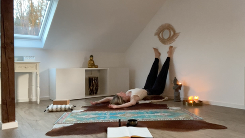 Yin Yourself - 60 min. restoratives Yoga