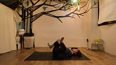 1/11 Healing yoga (おやすみ前のゴロゴロヨガ) by Maiko