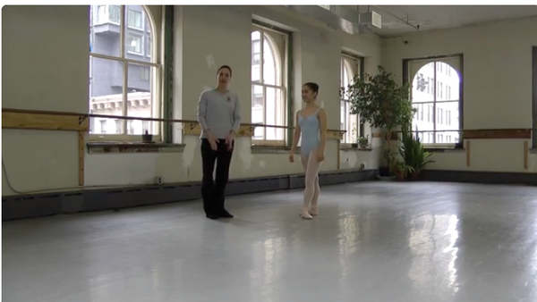 Chevalier Ballet's Artistic Director Sara Knight Teaches SLK Alumna, Erina Tanaka