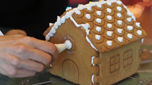 Gingerbread House Kit Tutorial