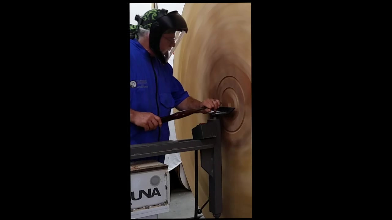 turning a wall sculpture