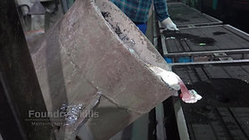 Casting of an aluminum melt at casting line