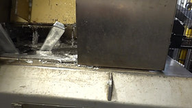 Charging process hot chamber high pressure die casting machine zinc