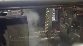 Spray head of a spraying robot in a running process