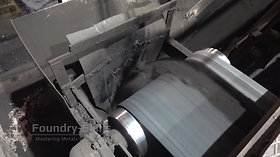 Moulding material on conveyor belt