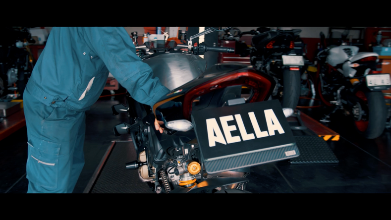 AELLA produced by Casuno Motor Cycle