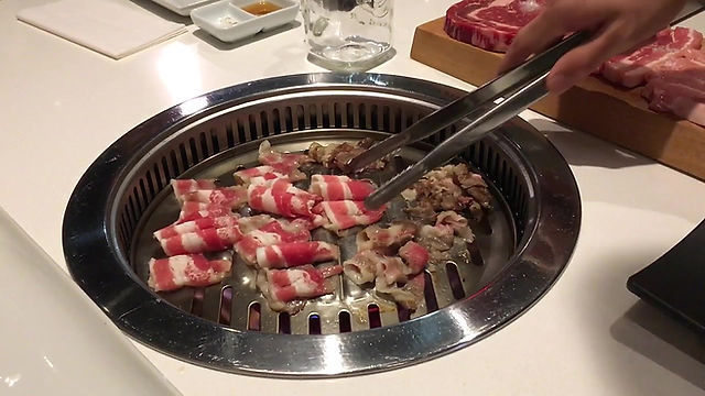 Stainless Steel Korean Slotted Bbq Grill, Round (쇠돌이) – eKitchenary