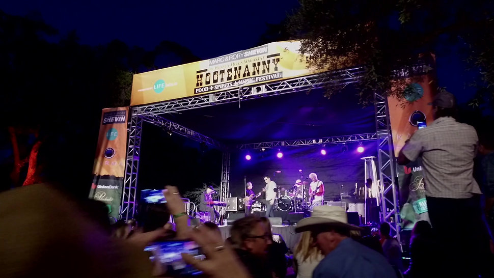 THE SIGHTS, SOUNDS & FLAVORS OF THE HOOTENANNY!