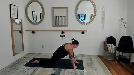 30 min Split Prep Yoga aka Hip Opener_Trim